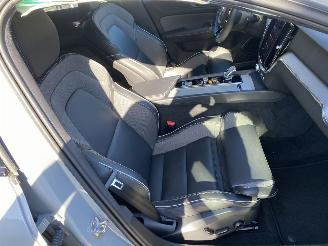 Volvo V-60 2.0 B4 Plus Bright Mild Hybrid picture 27