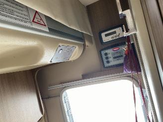Challenger  Challeger Mageo 118EB/119 Queensbed en hefbed picture 38