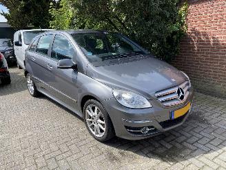 Voiture accidenté Mercedes B-klasse 180 Business Class bak en motor uitgevallen 2010/6