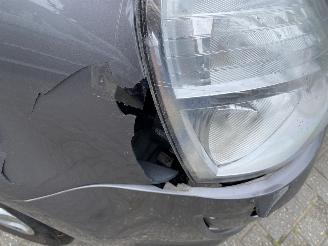 Renault Modus Automaat 1.6 82KW KORTE PRIJS. picture 36