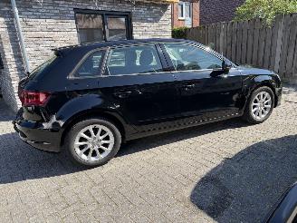 uszkodzony samochody osobowe Audi A3 Automaat SPORTBACK 1.2 TFSI Attraction 5drs 2014/4