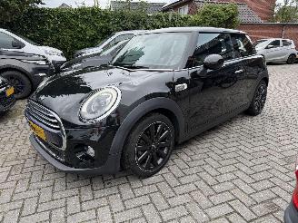 Mini Cooper Automaat 1.5 Chilli/Mary-Lebone Vaste Prijs alleen zakelijke verkoop. picture 1