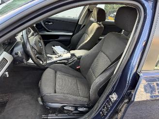 BMW 3-serie Auto is gereserveerd 318D Sedan picture 22