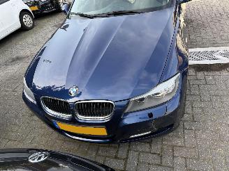 BMW 3-serie Auto is gereserveerd 318D Sedan picture 37
