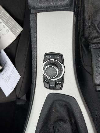 BMW 3-serie Auto is gereserveerd 318D Sedan picture 46