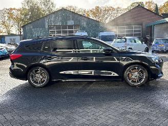 Ford Focus ST-Line 1.0 EcoBoost 12V Hybrid 125 Combi/o  Elektrisch Benzine 999cc 92kW (125pk) picture 6