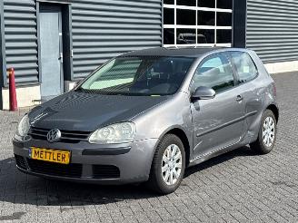 Schadeauto Volkswagen Golf 1.4 FSI 16V Hatchback  Benzine 1.390cc 66kW (90pk) FWD 2005/9