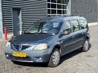 Avarii autoturisme Dacia Logan 1.6 Combi/o  Benzine 1.598cc 64kW (87pk) FWD  airco, trekhaak 2007/6