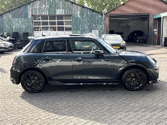 Mini Cooper S 2.0 Cooper S, John Cooper Works M pakket, camera, navi, panoramadak picture 6