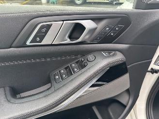 BMW X5 M60i xDrive 4.4i V8 32V Mild Hybrid SUV  Elektrisch Benzine 4.395cc 390kW (530pk) 4x4 picture 24