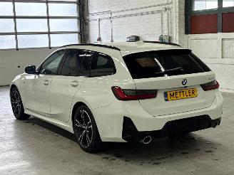 BMW 3-serie 320i 2.0 TwinPower Turbo 16V Combi/o  Benzine 1.998cc 135kW (184pk) RWD picture 3