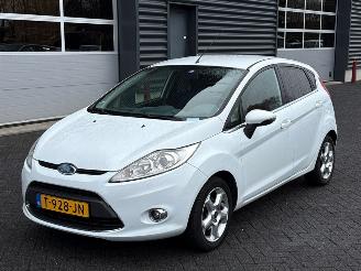 Avarii autoturisme Ford Fiesta 1.4 16V Hatchback  Benzine 1.388cc 71kW (97pk) FWD 2010/6