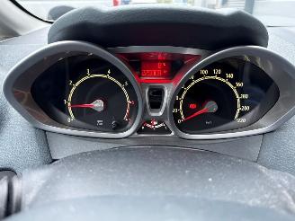 Ford Fiesta 1.4 16V Hatchback  Benzine 1.388cc 71kW (97pk) FWD picture 13