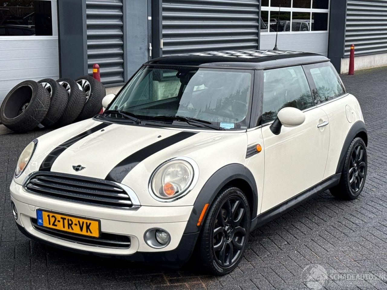 Mini Cooper 1.6 16V Cooper Hatchback  Benzine 1.598cc 88kW (120pk) FWD