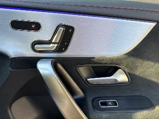 Mercedes Cla-klasse 1.3 CLA-200 Turbo 16V Sedan 4Dr Benzine 1.332cc 120kW (163pk) FWD picture 23