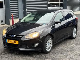 Voiture accidenté Ford Focus 1.6 SCTi 16V Combi/o  Benzine 1.596cc 110kW (150pk) FWD 2011/11
