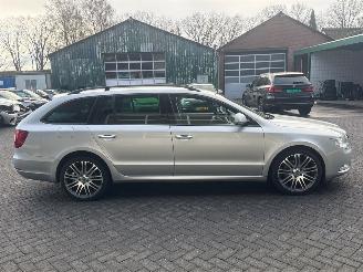 Skoda Superb 1.6 TDI Combi/o  Diesel 1.598cc 77kW (105pk) FWD picture 6