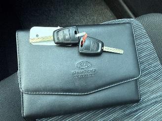 Kia Cee d 1.4 16V Combi/o  Benzine 1.396cc 80kW (109pk) FWD picture 18