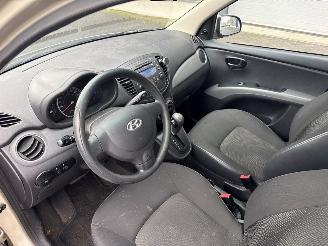 Hyundai I-10 1.2i 16V Hatchback  Benzine 1.248cc 63kW (86pk) FWD picture 11