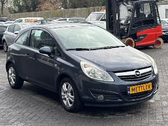 Opel Corsa 1.2 16V Hatchback  Benzine 1.229cc 59kW (80pk) FWD picture 7
