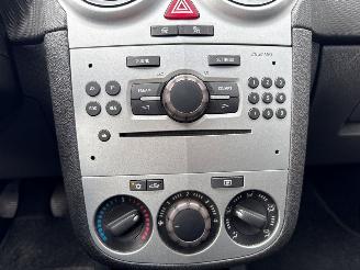 Opel Corsa 1.2 16V Hatchback  Benzine 1.229cc 59kW (80pk) FWD picture 14