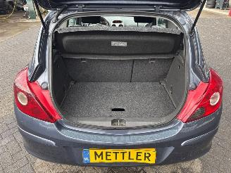 Opel Corsa 1.2 16V Hatchback  Benzine 1.229cc 59kW (80pk) FWD picture 9