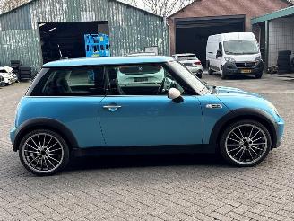 Mini Mini ONE 1.6 16V Hatchback  Benzine 1.598cc 66kW (90pk) FWD picture 6