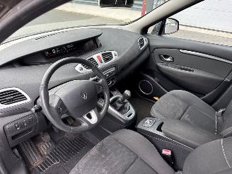 Renault Grand-scenic 1.4 16V TCe 130 MPV  Benzine 1.397cc 96kW (131pk) FWD 2009 picture 12