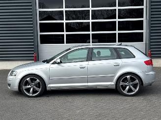 Audi A3 2.0 FSI 16V Hatchback 4Dr Benzine 1.984cc 110kW (150pk) FWD picture 2