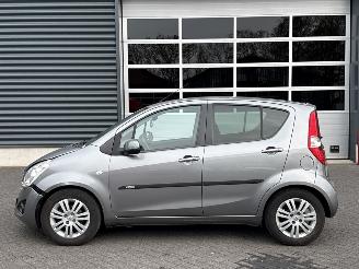 Suzuki Splash 1.0 12V MPV  Benzine 996cc 50kW (68pk) FWD picture 2