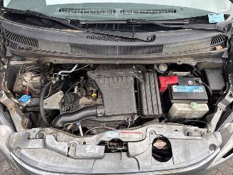 Suzuki Splash 1.0 12V MPV  Benzine 996cc 50kW (68pk) FWD picture 20