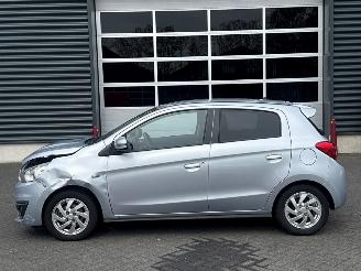 Mitsubishi Space-star 1.2 12V Hatchback  Benzine 1.193cc 59kW (80pk) FWD picture 2