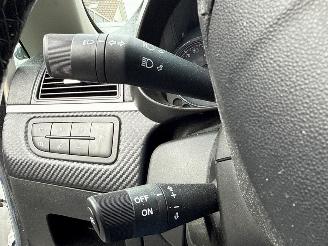 Fiat Grande Punto 1.4 Hatchback  Benzine 1.368cc 57kW (77pk) FWD picture 16