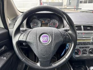 Fiat Grande Punto 1.4 Hatchback  Benzine 1.368cc 57kW (77pk) FWD picture 12