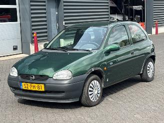 Damaged car Opel Corsa -B 1.4i Hatchback  Benzine 1.389cc 44kW (60pk) FWD 1998/2