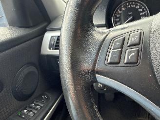 BMW 3-serie 318d 16V Combi/o  Diesel 1.995cc 105kW (143pk) RWD picture 16