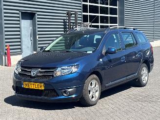 damaged passenger cars Dacia Logan 0.9 TCE 12V Combi/o  Benzine 898cc 66kW (90pk) FWD 2016/4