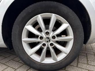 Skoda Octavia 1.6 TDI GreenTec 16V Combi/o 4Dr Diesel 1.598cc 77kW (105pk) FWD picture 24