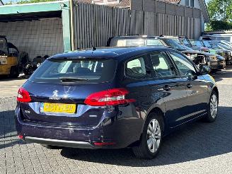 Peugeot 308 1.6 BlueHDi 120 Combi/o 4Dr Diesel 1.560cc 88kW (120pk) FWD picture 5