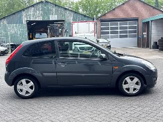 Ford Fiesta 1.3 Hatchback  Benzine 1.299cc 51kW (69pk) FWD picture 6