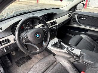BMW 3-serie M pakket 325i 24V Combi/o  Benzine 2.979cc 160kW (218pk) RWD picture 12