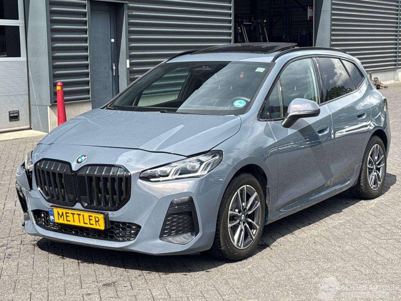 BMW 2-serie M Sportpakket 220i Mild Hybrid 1.5 TwinPower Turbo 12V MPV Elektrisch Benzine 1.499cc 125kW (170pk) FWD