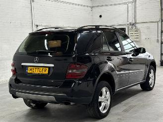 Mercedes ML 3.0 ML-280 CDI 4-Matic V6 24V SUV picture 5