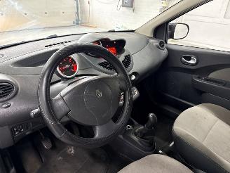 Renault Twingo 1.5 dCi 90 FAP Hatchback 2Dr Diesel 1.461cc 63kW (86pk) FWD picture 12