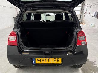 Renault Twingo 1.5 dCi 90 FAP Hatchback 2Dr Diesel 1.461cc 63kW (86pk) FWD picture 9