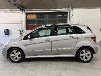 Mercedes B-klasse 2.0 B-180 CDI 16V Hatchback  Diesel 1.991cc 80kW (109pk) FWD picture 2
