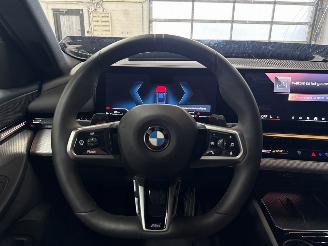 BMW 5-serie 520d M Pakket CARBONSCHWARZ METALLIC (416) 48V 2.0 TwinPower Turbo 16V Combi/o  Elektrisch Diesel 1.995cc 145kW (197pk) RWD 2024-03 (11GW; 12GW) B47D20B; JA1 picture 17