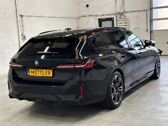 BMW 5-serie 520d M Pakket CARBONSCHWARZ METALLIC (416) 48V 2.0 TwinPower Turbo 16V Combi/o  Elektrisch Diesel 1.995cc 145kW (197pk) RWD 2024-03 (11GW; 12GW) B47D20B; JA1 picture 5