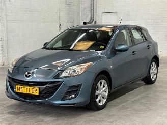 Auto incidentate Mazda 3 1.6i MZR 16V Hatchback  Benzine 1.598cc 77kW (105pk) FWD 2011/7