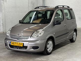 škoda osobní automobily Toyota Yaris-verso 1.3 16V MPV  Benzine 1.299cc 62kW (84pk) FWD 2004/10
